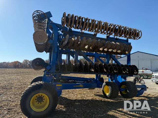 Image of Landoll 7833 equipment image 3