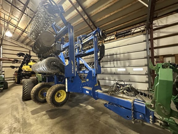 2019 Landoll 7833 Equipment Image0