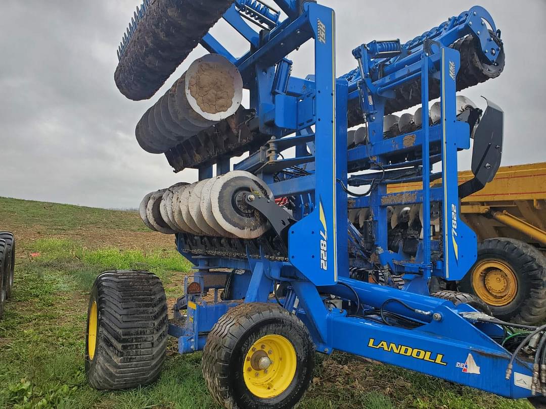 Image of Landoll 7822 Image 0