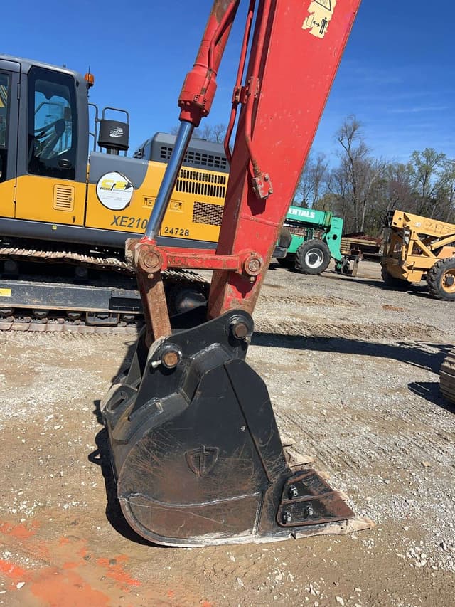 Image of Link-Belt 145X4 equipment image 4