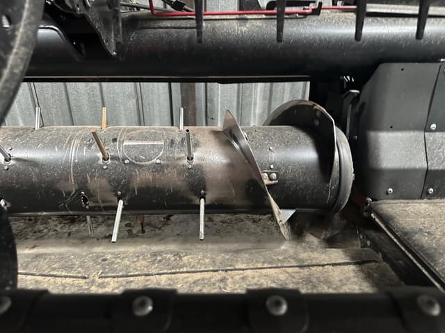 Image of MacDon FD135 equipment image 2