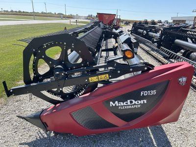 Image of MacDon FD135 equipment image 1
