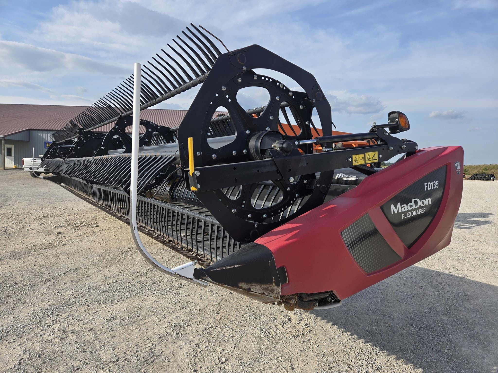 2019 MacDon FD135 Equipment Image0