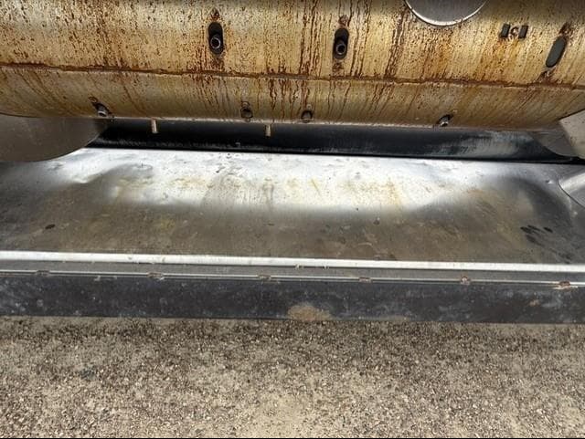 Image of MacDon FD140 equipment image 3