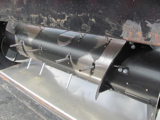 Image of MacDon FD140 equipment image 3