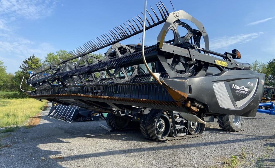 2019 MacDon FD140 Equipment Image0