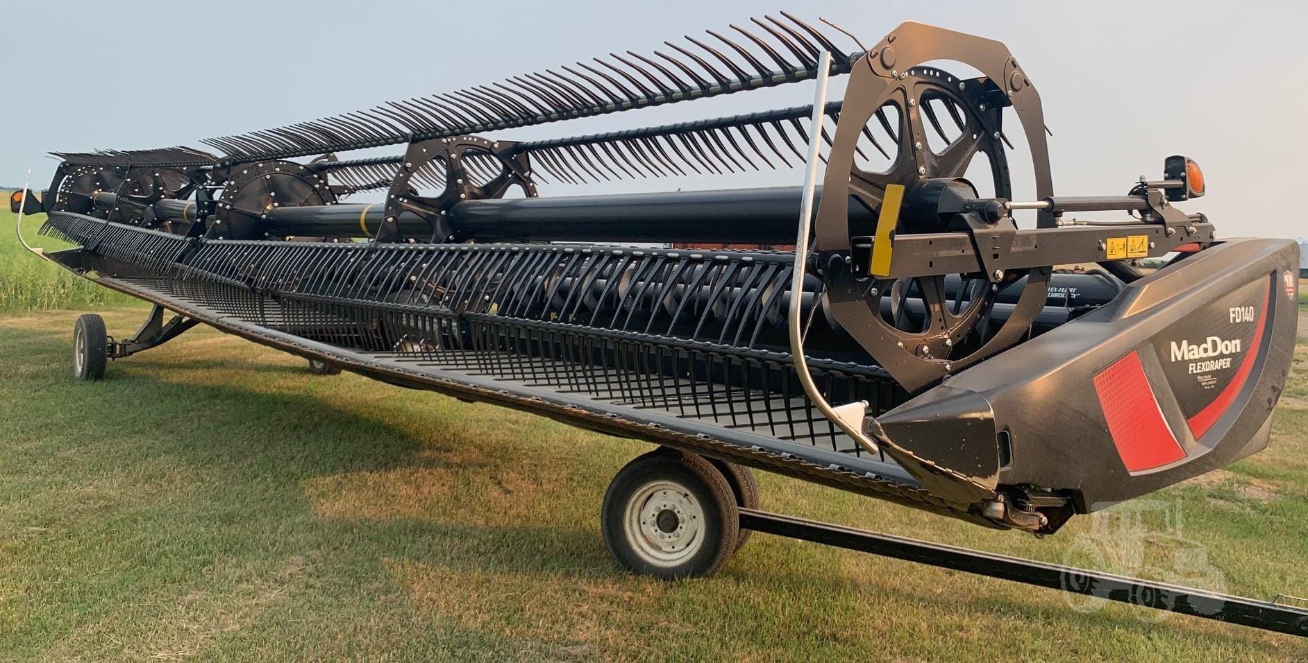 2019 MacDon FD140 Equipment Image0