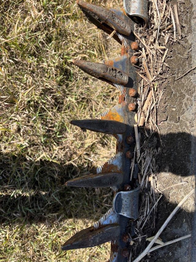 Image of MacDon FD140 equipment image 4