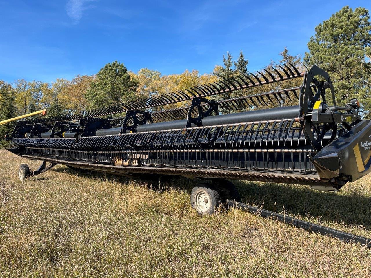 2019 MacDon FD140 Equipment Image0