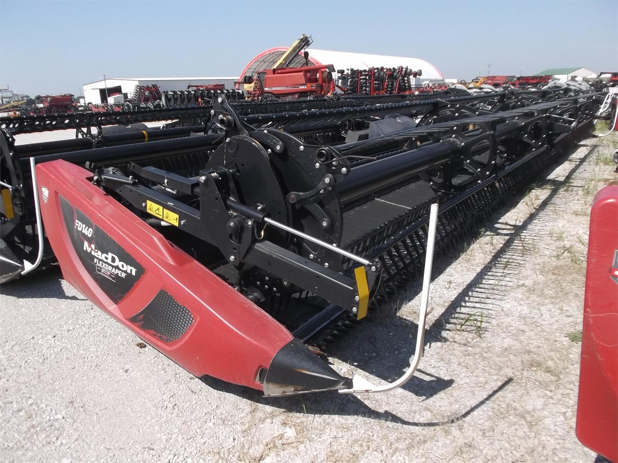 2019 MacDon FD140 Equipment Image0