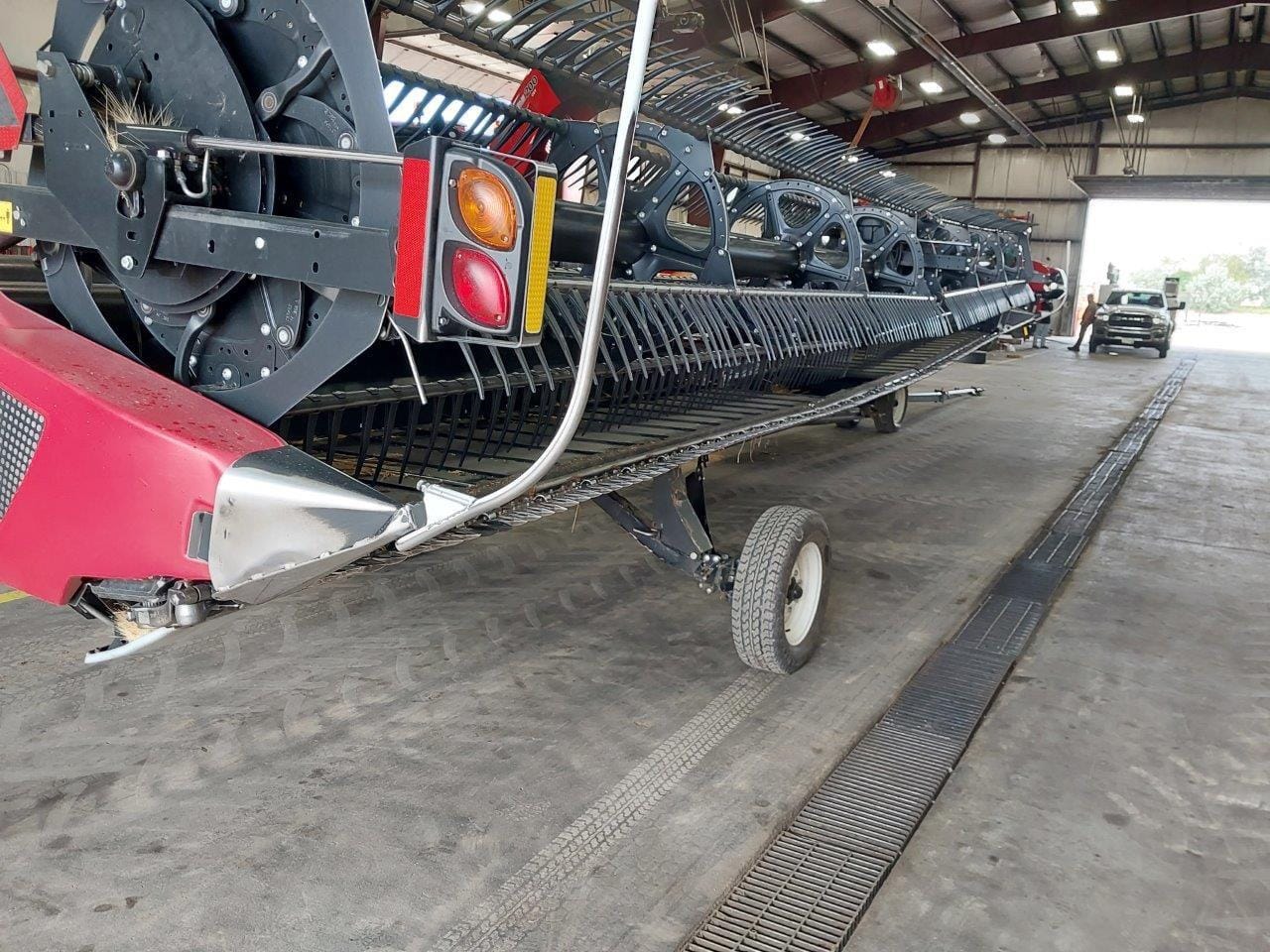 2019 MacDon FD140 Equipment Image0