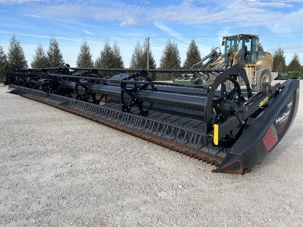 2019 MacDon FD140 Equipment Image0