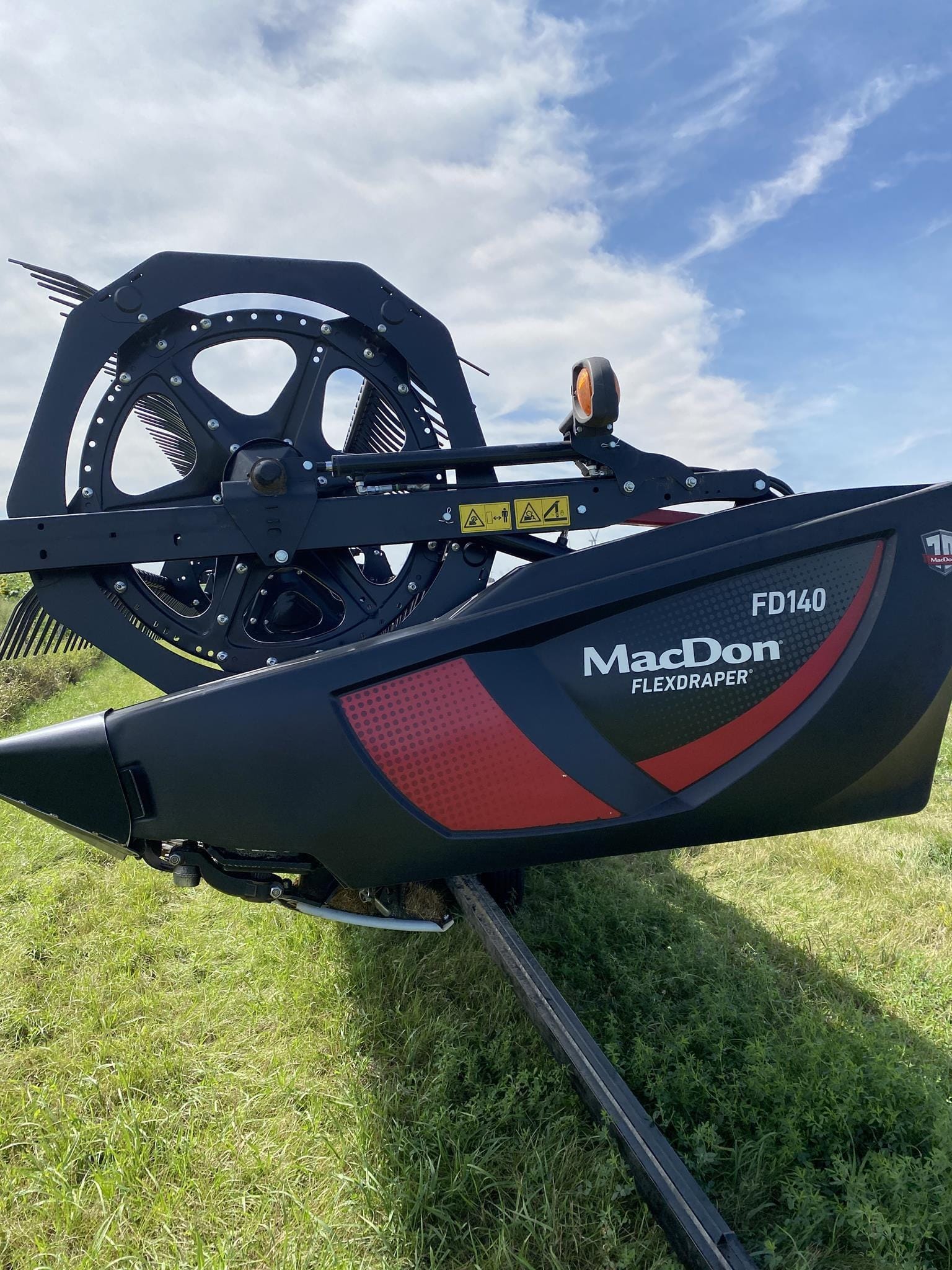 Main image MacDon FD140