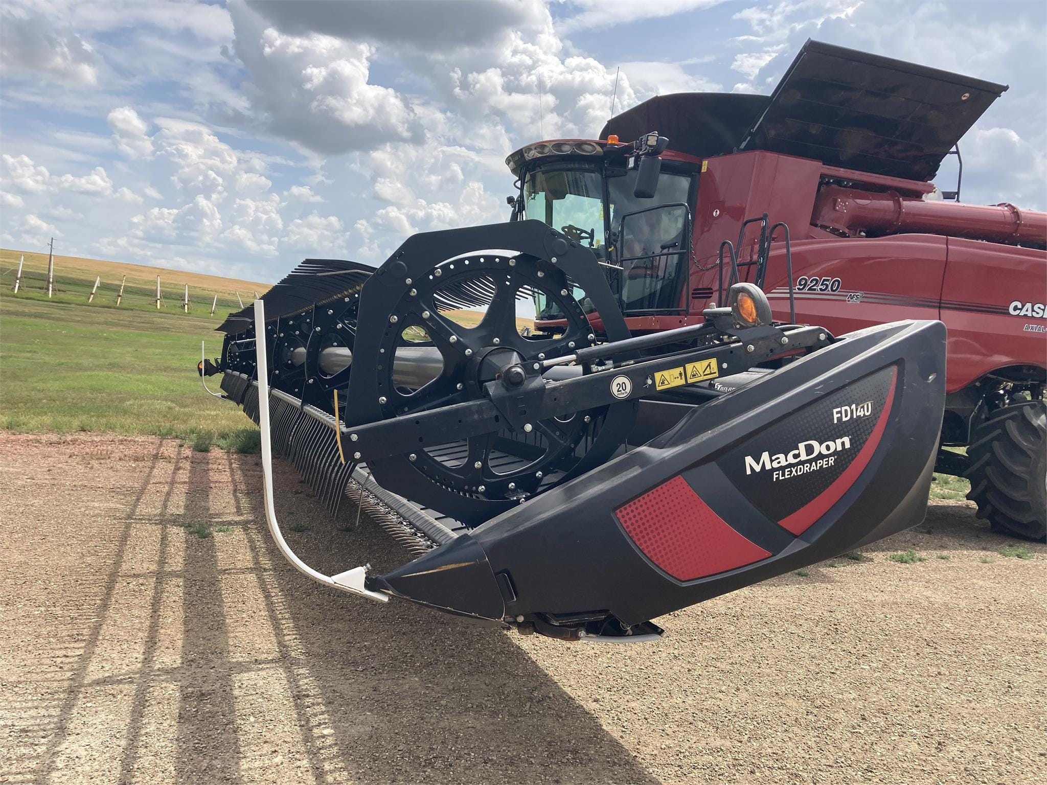 2019 MacDon FD140 Equipment Image0