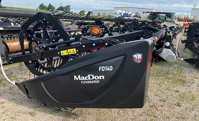 Image of MacDon FD140 equipment image 1