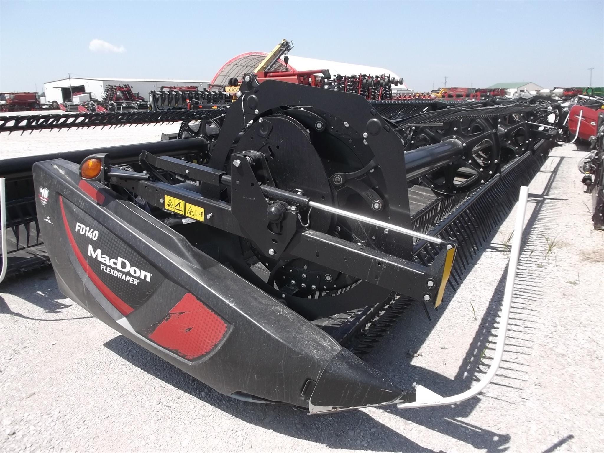 2019 MacDon FD140 Equipment Image0