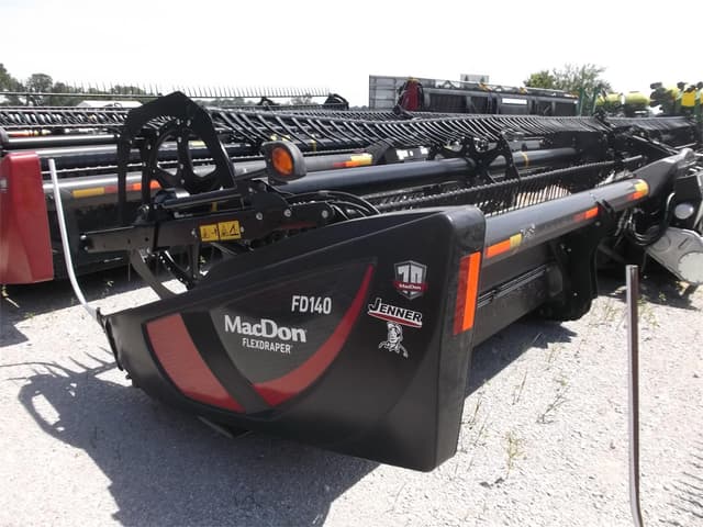 Image of MacDon FD140 equipment image 2