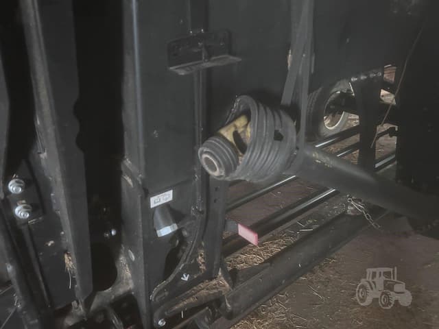 Image of MacDon FD145 equipment image 4