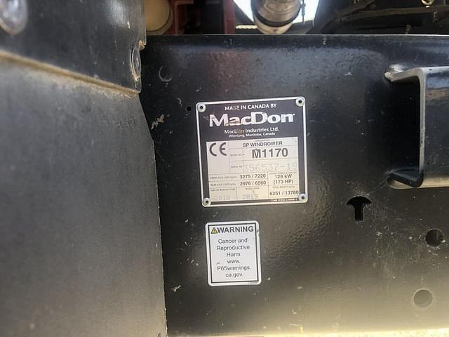 Image of MacDon M1170 equipment image 4