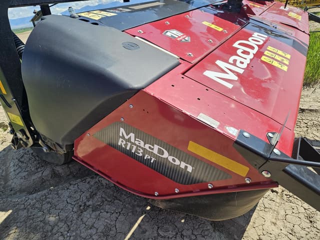 Image of MacDon R113  equipment image 4