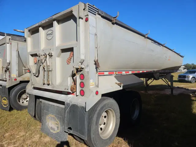 Image of Mac Half Round Dump Trailer equipment image 2