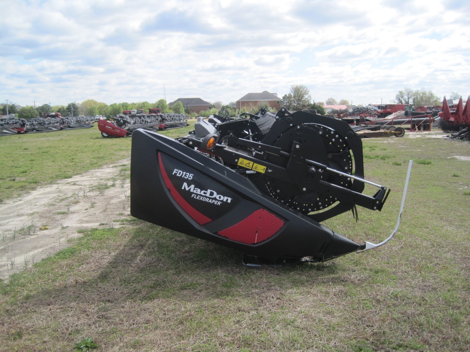 2019 MacDon FD135 Equipment Image0