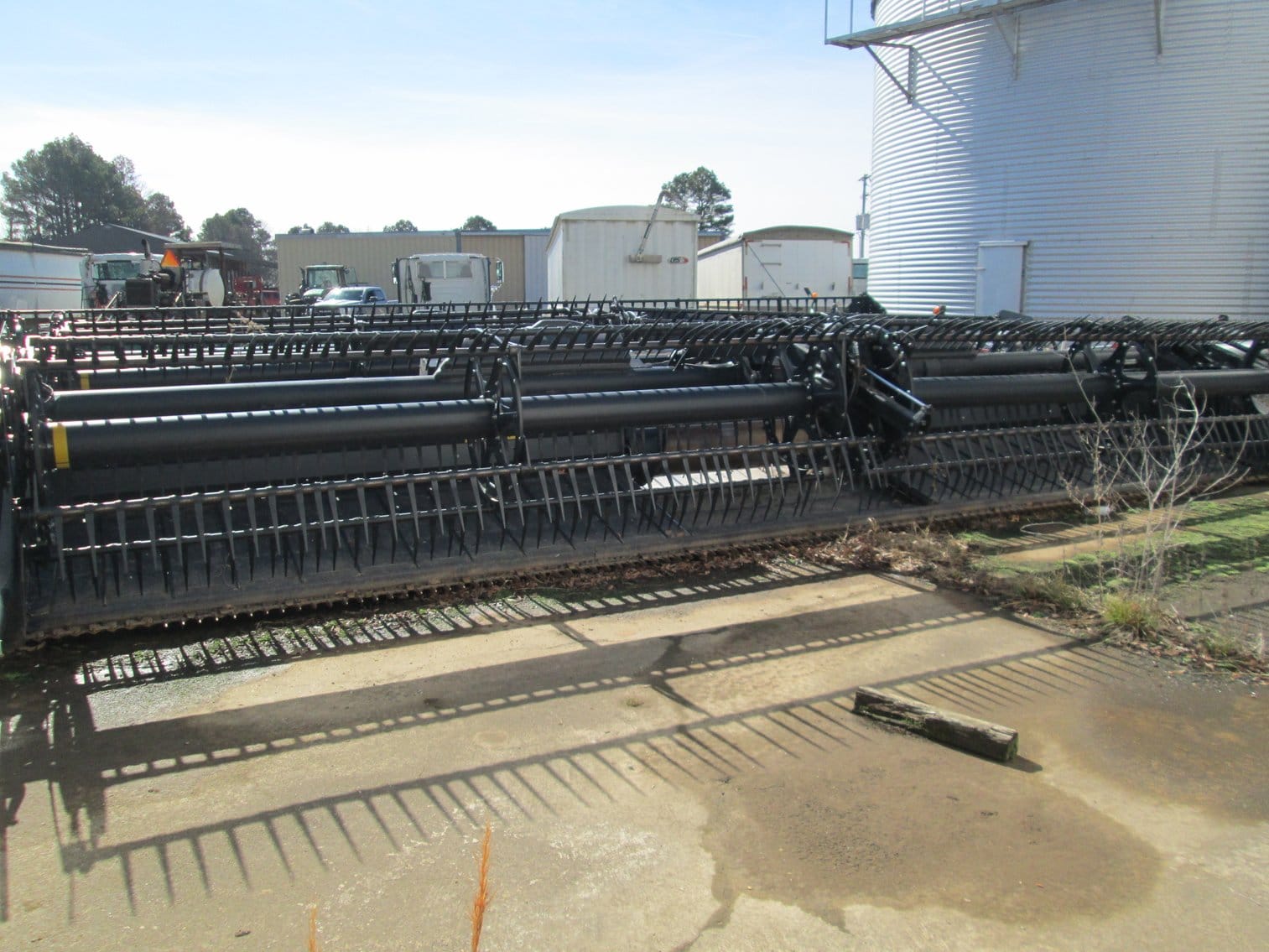 2019 MacDon FD130 Equipment Image0