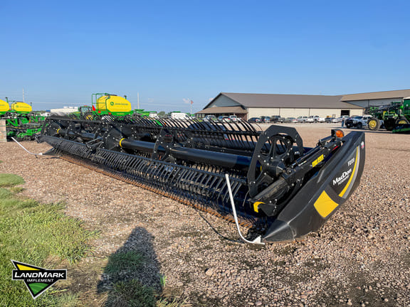 2019 MacDon FD130 Equipment Image0