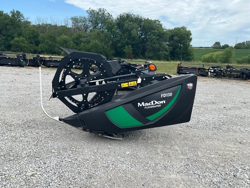 2019 MacDon FD130 Equipment Image0