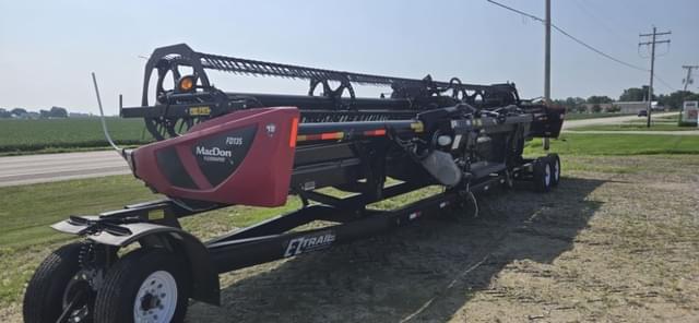 Image of MacDon FD135 equipment image 4