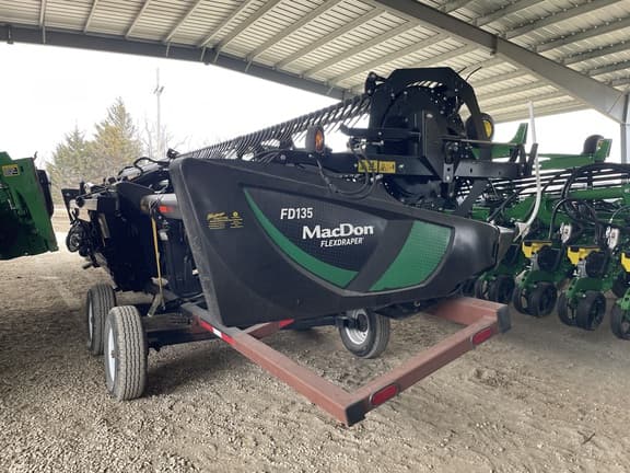 Image of MacDon FD135 equipment image 1