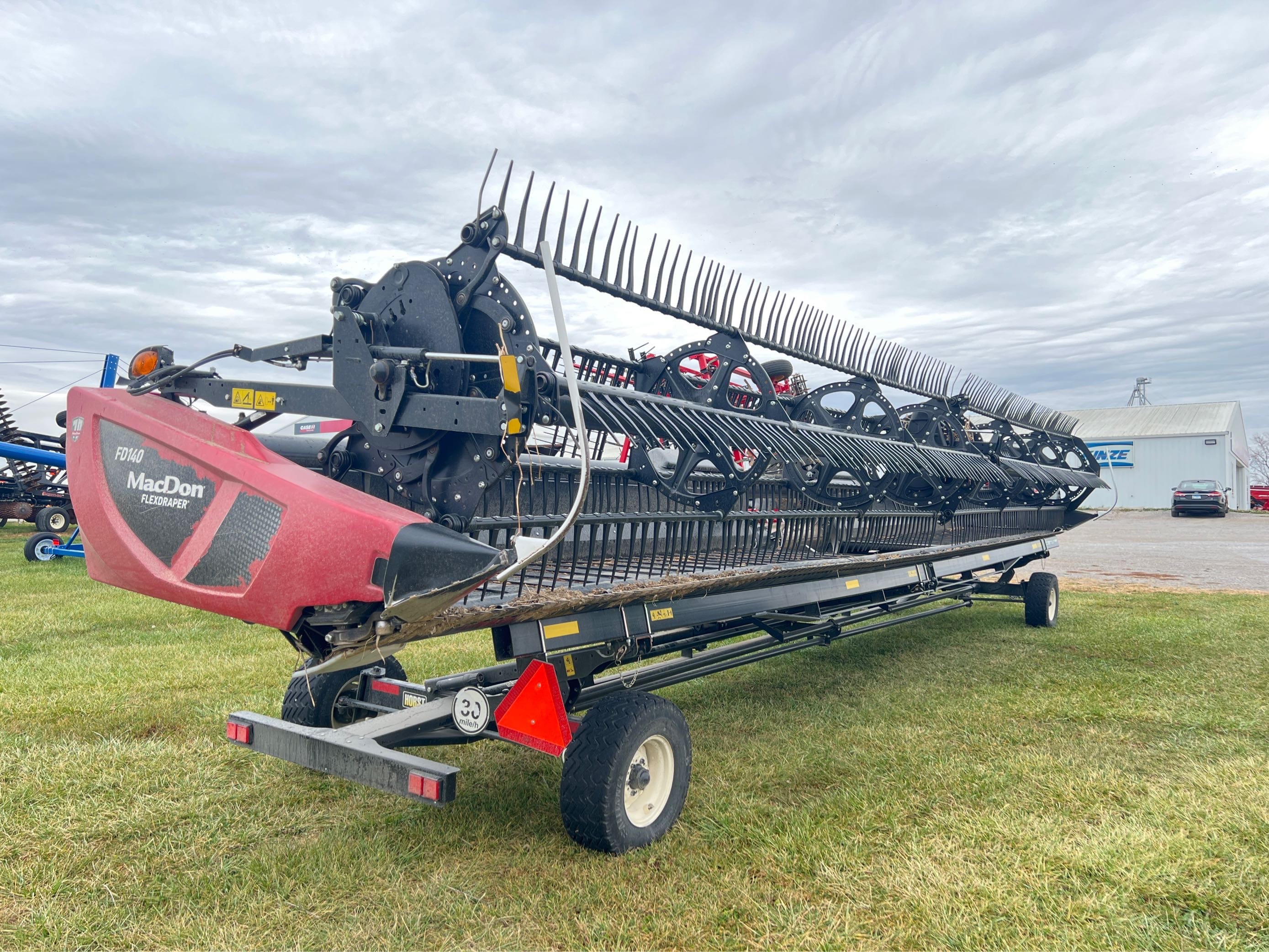 2019 MacDon FD140 Equipment Image0