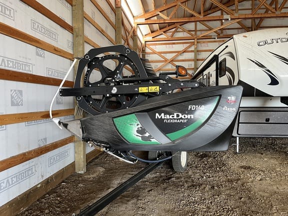 2019 MacDon FD140 Equipment Image0