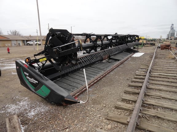 2019 MacDon FD140 Equipment Image0