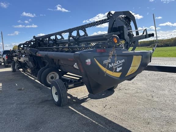 Image of MacDon FD140 equipment image 2