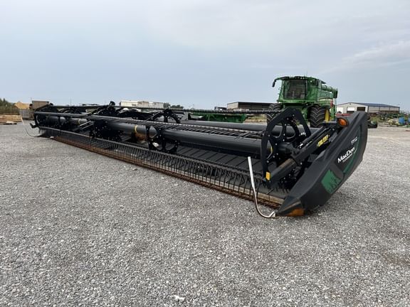 2019 MacDon FD140 Equipment Image0