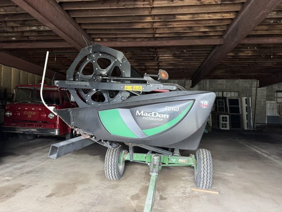 2019 MacDon FD140 Equipment Image0