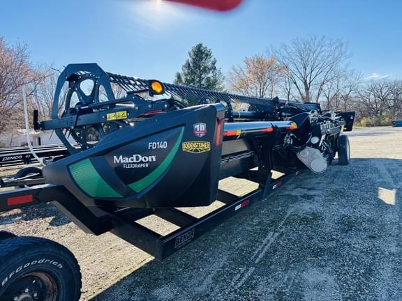 Image of MacDon FD140 equipment image 1