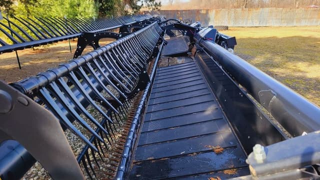 Image of MacDon FD145 equipment image 2