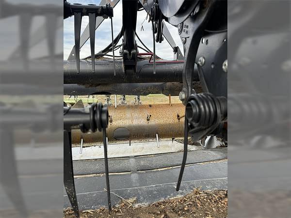 Image of MacDon FD135 equipment image 2