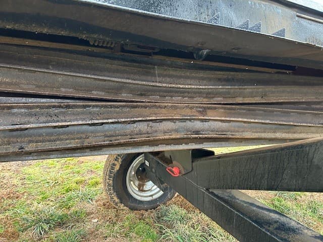 Image of MacDon R116PT equipment image 3