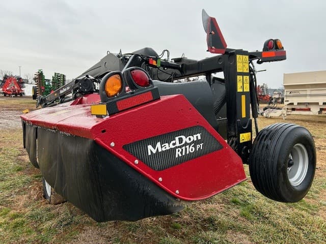 Image of MacDon R116PT equipment image 4