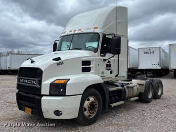 Main image Mack AN64T