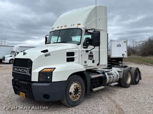 2019 Mack AN64T Image