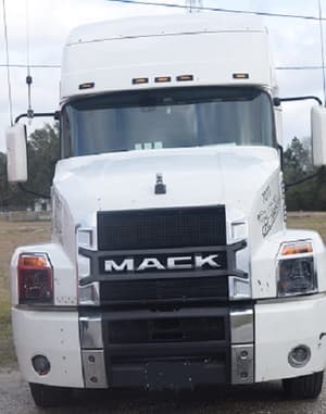 2019 Mack Anthem Image
