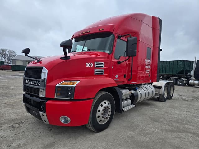 Image of Mack AN64T equipment image 1