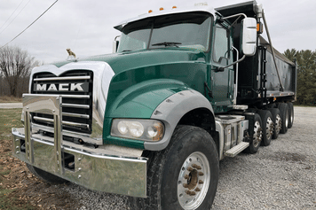 Main image Mack GR64F