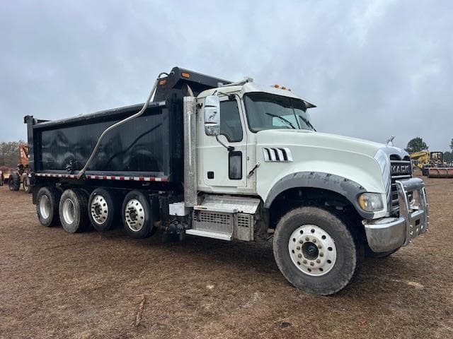 Image of Mack Granite 64FR equipment image 4