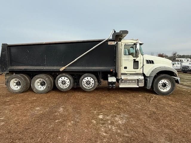 Image of Mack Granite 64FR equipment image 1