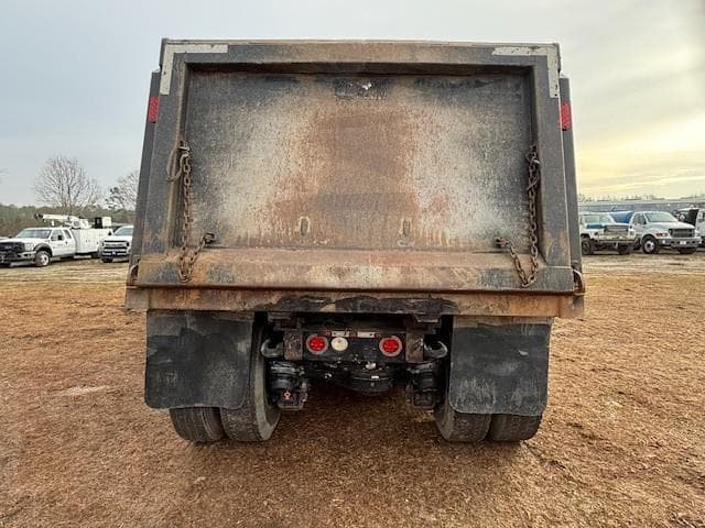 Image of Mack Granite 64FR equipment image 3